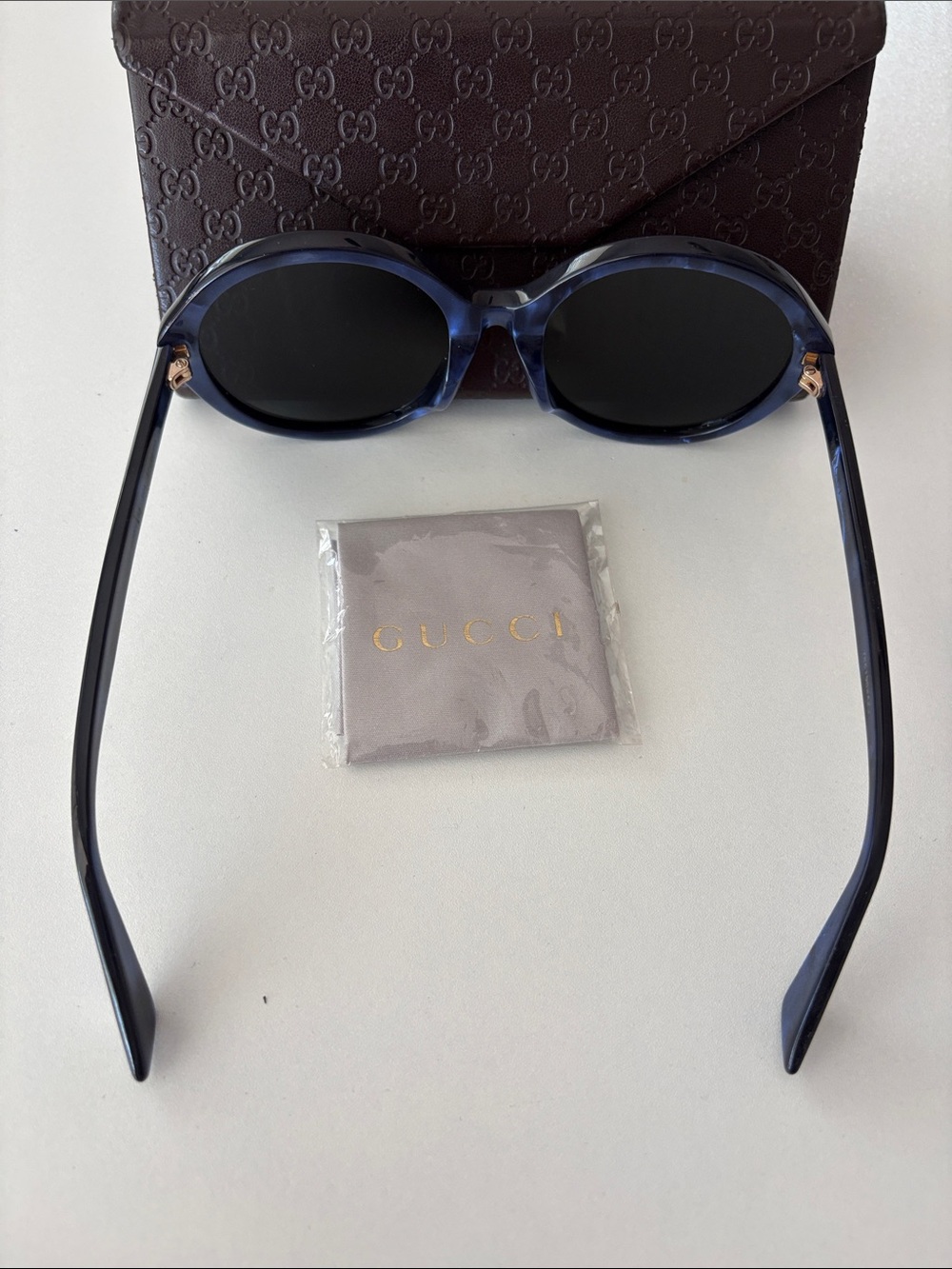 Gucci GG0023S Blue Pearl Marbled Round Oversized Sunglasses Case - Picture 5 of 7